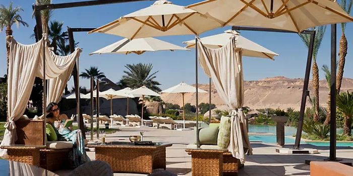 Palms poolside juice bar