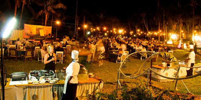 Dinner on the lawn