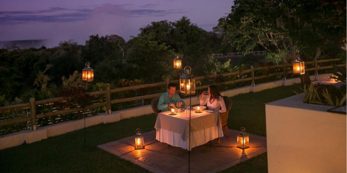 Alfresco Dining with lanterns