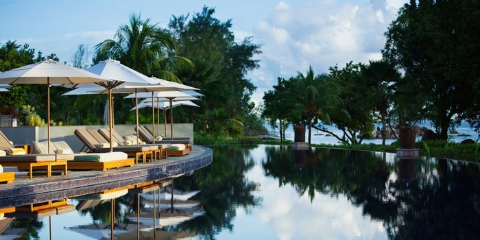 1 Main Pool General View