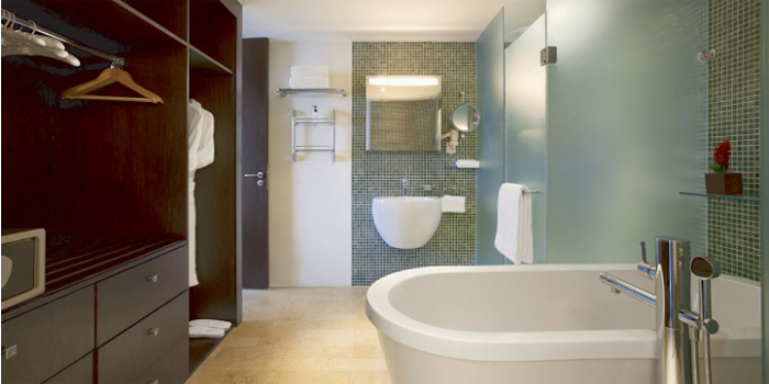 Regency Suite Bathroom