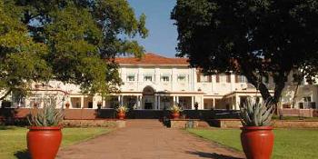 victoria falls hotel image 1