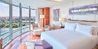 Royal Suite master bedroom