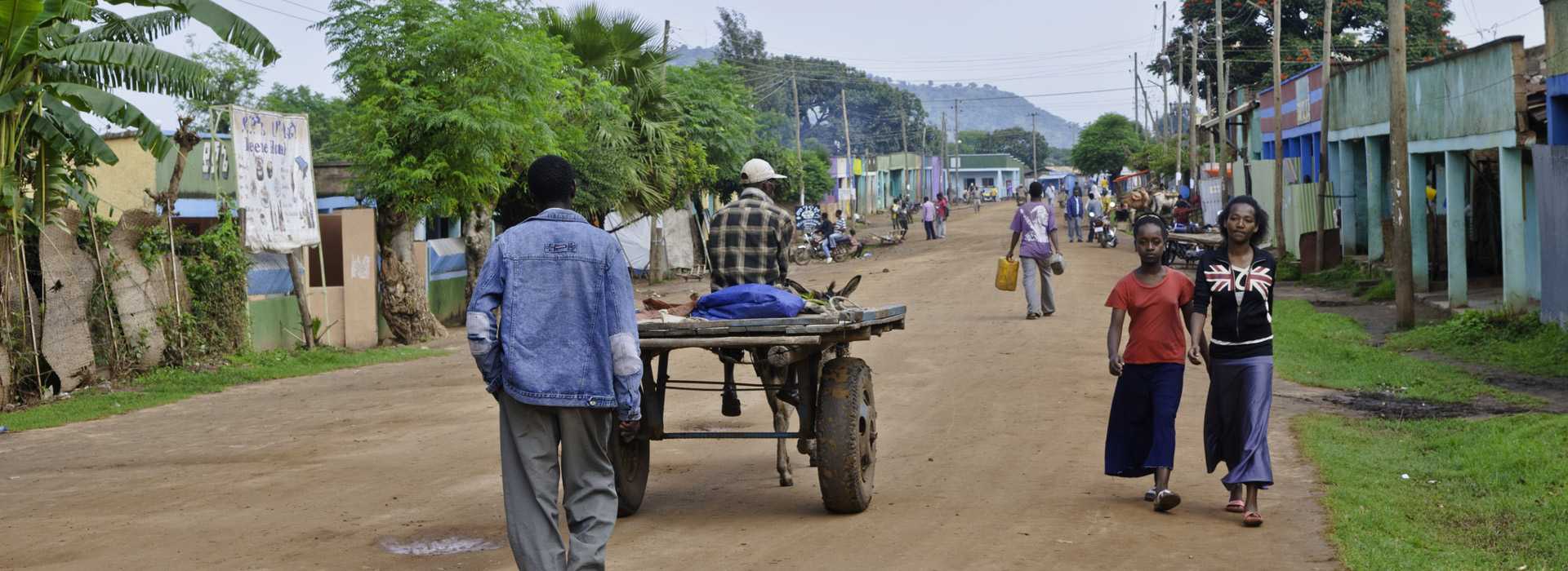 Main street in village in Jinka