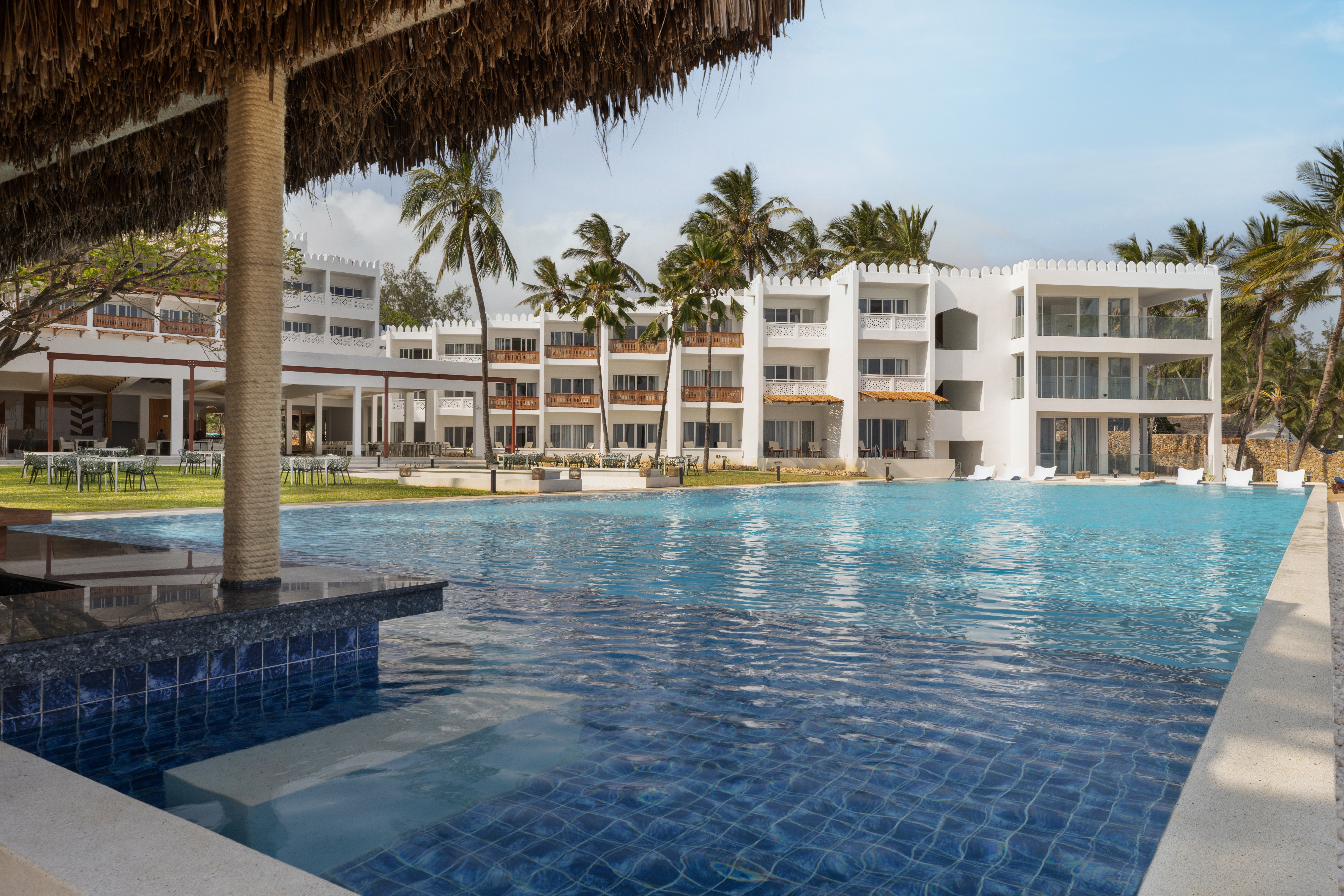 Pool-Bar-3.jpg