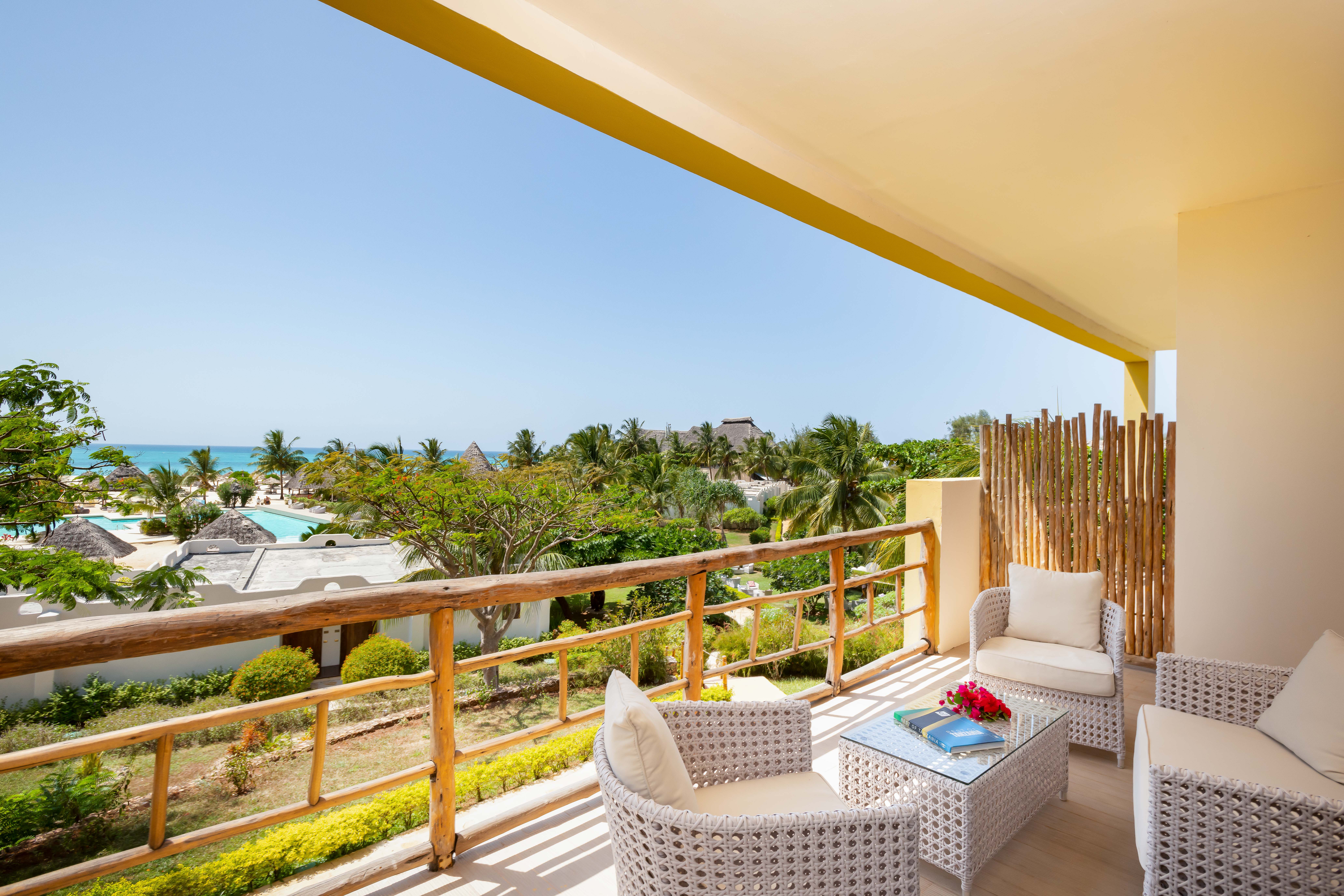 Balcony_deluxeoceanview.jpg