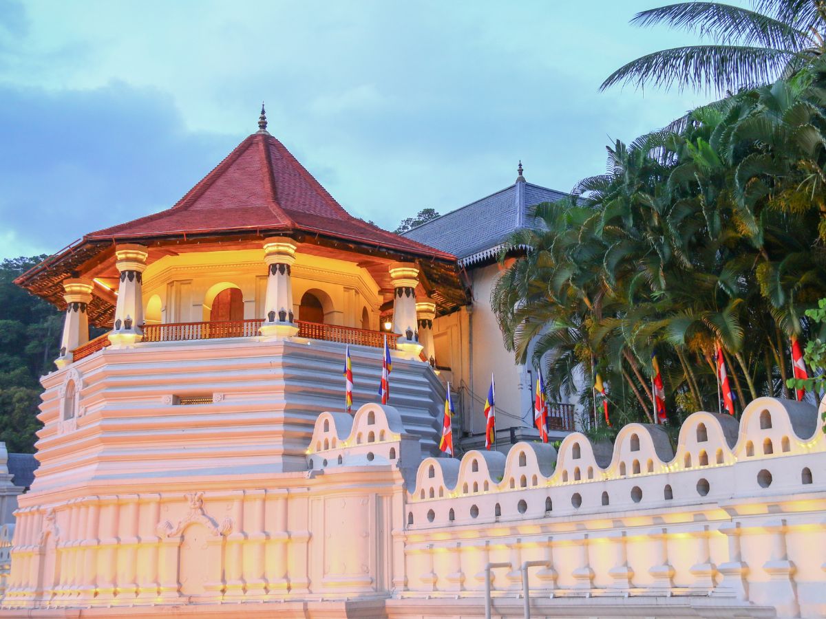Kandy_Temple_JWImage.jpg