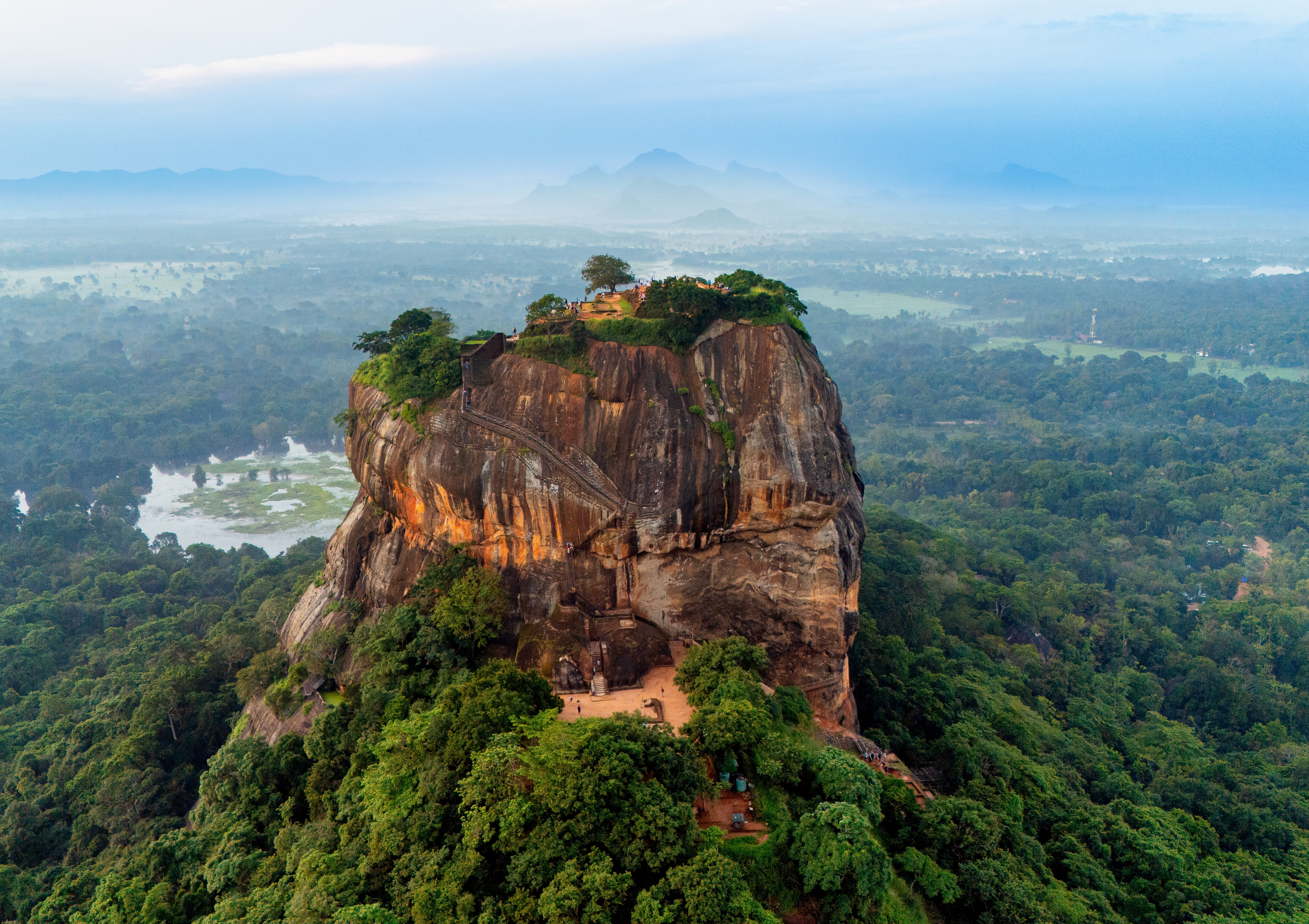 Sri Lanka: Land of Wonders Private Tour 