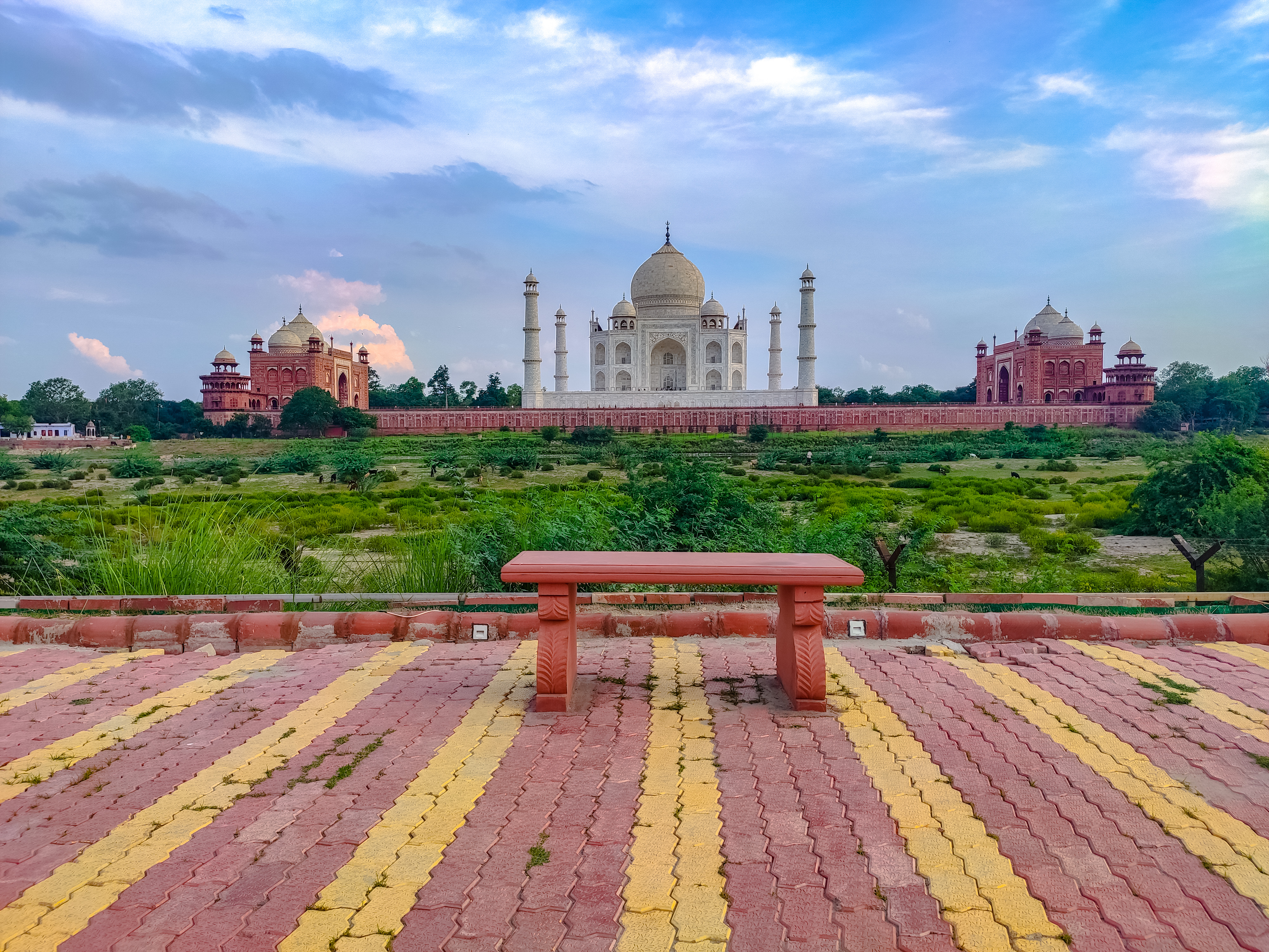 Iconic Splendours of Rajasthan & The Taj